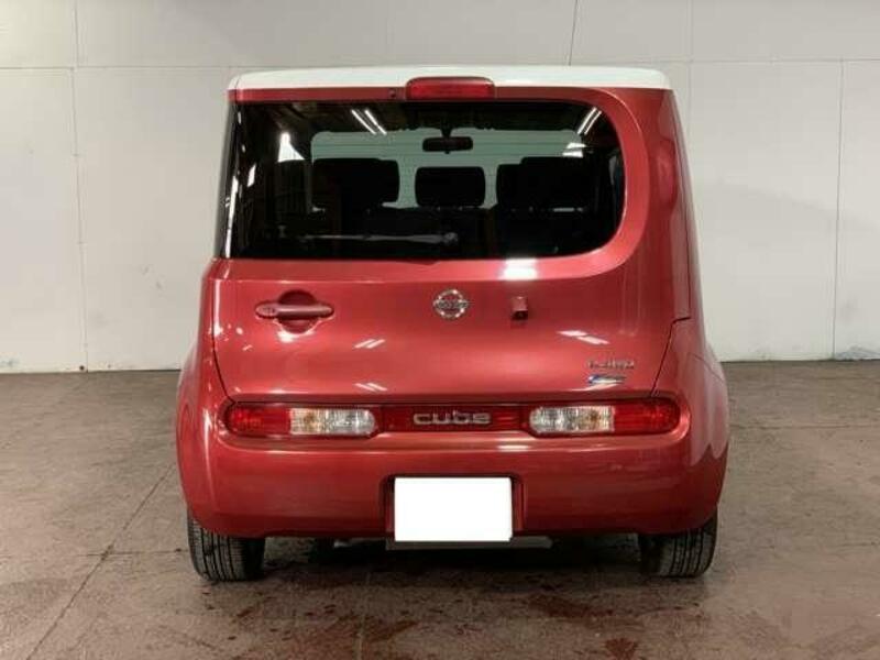 CUBE