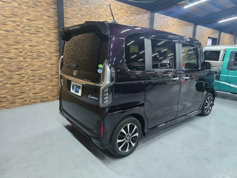 N BOX CUSTOM