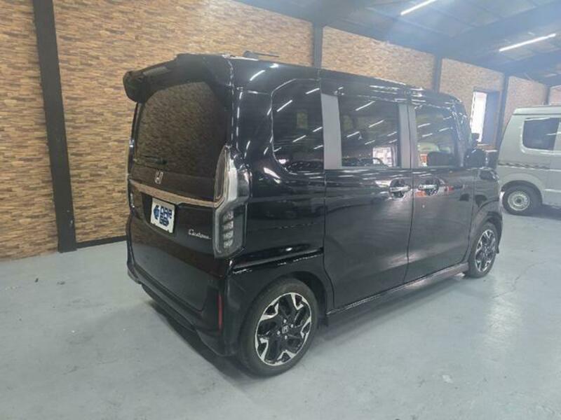 N BOX CUSTOM