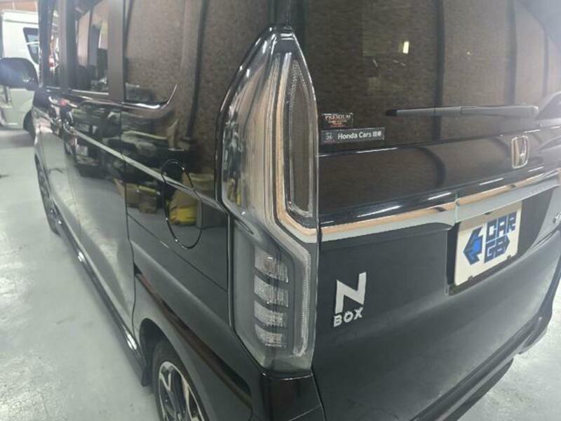 N BOX CUSTOM