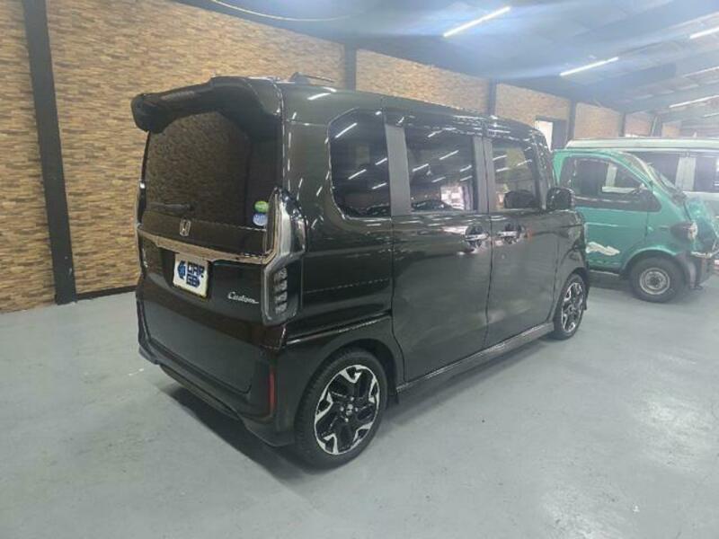 N BOX CUSTOM