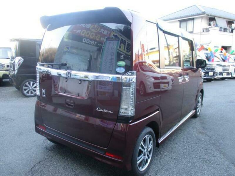 N BOX CUSTOM