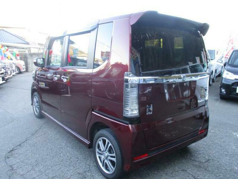 N BOX CUSTOM