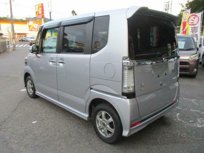 N BOX CUSTOM