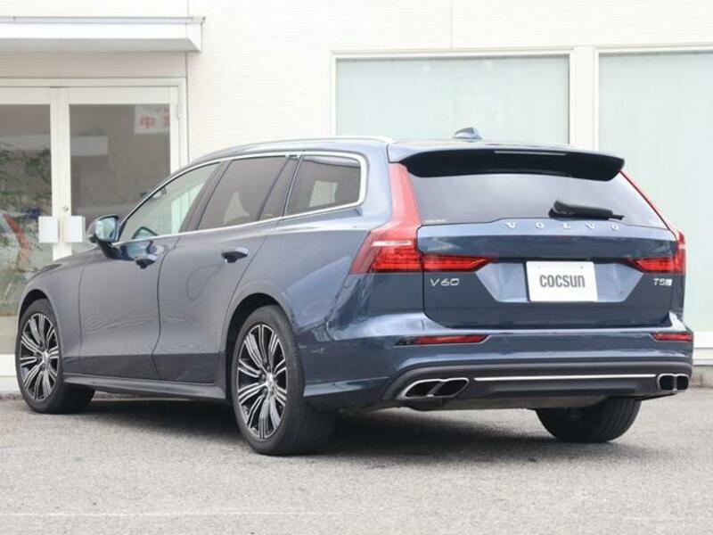 V60