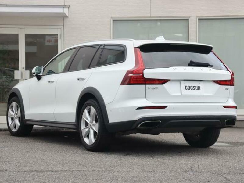 V60