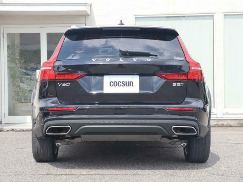 V60