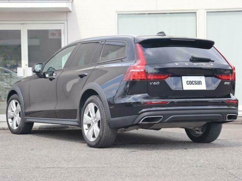 V60