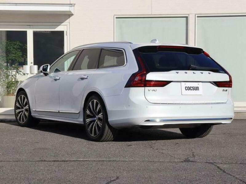 V90