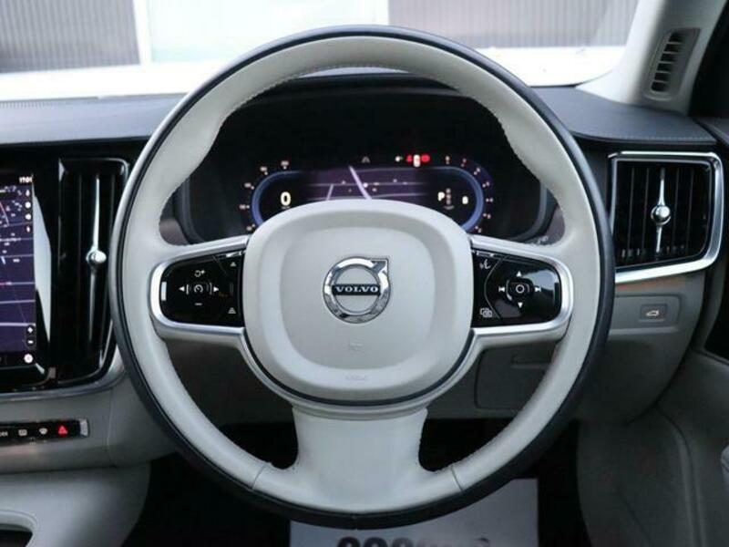 V90