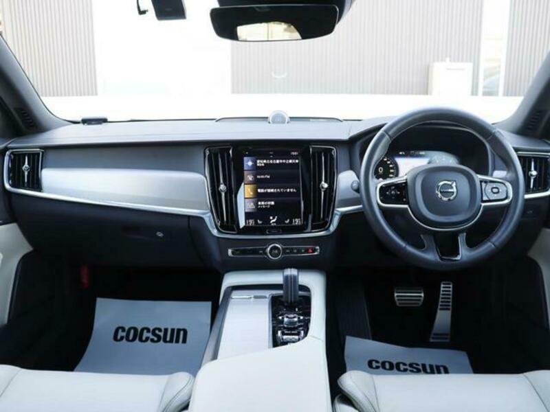 V90