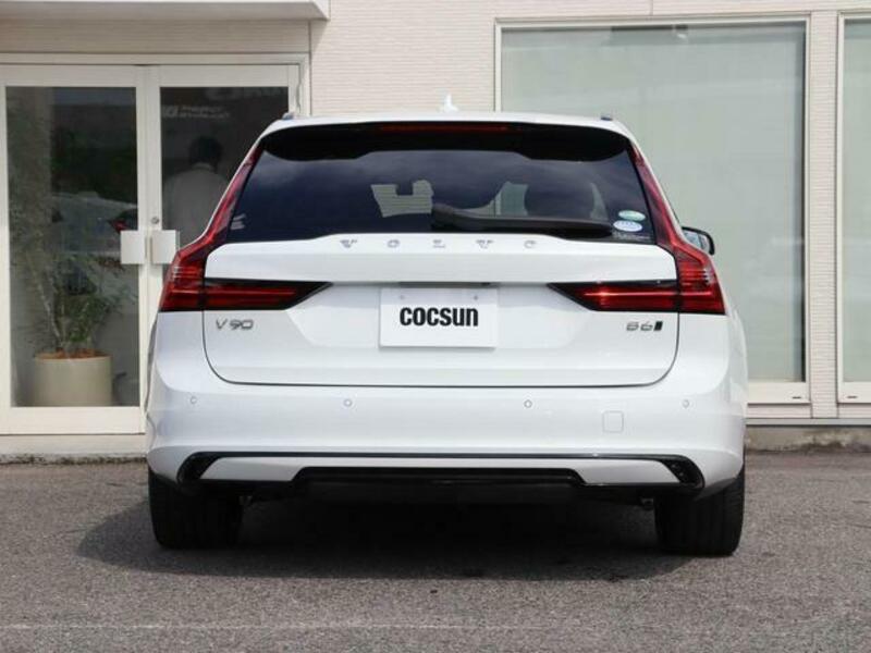 V90