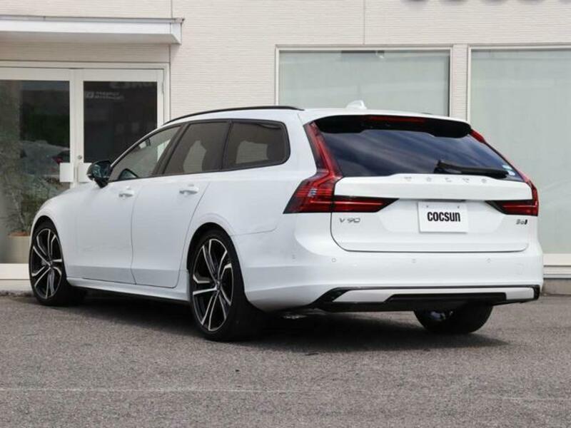 V90