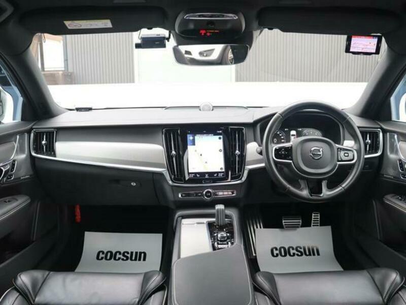 V90