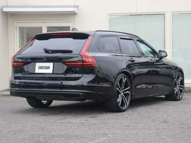 V90