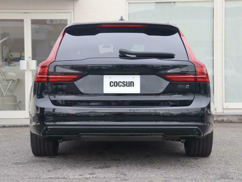 V90