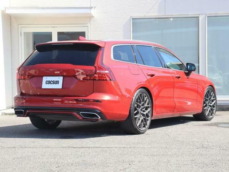 V60