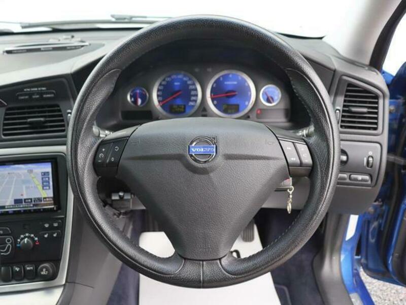 V70