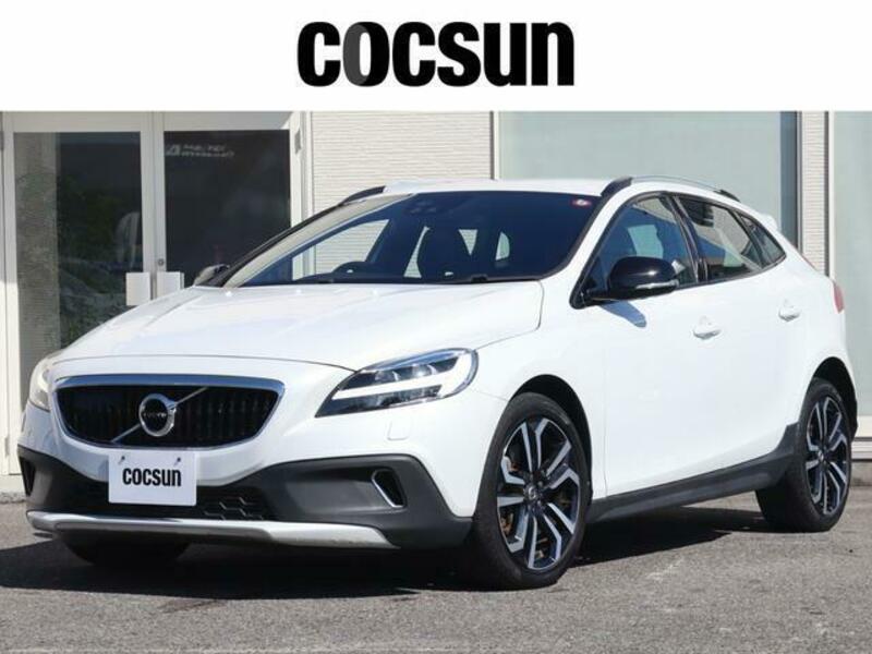 VOLVO V40