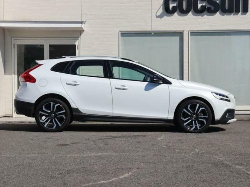 V40