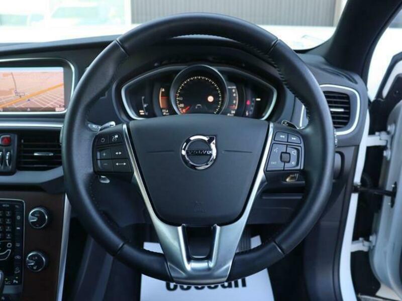 V40