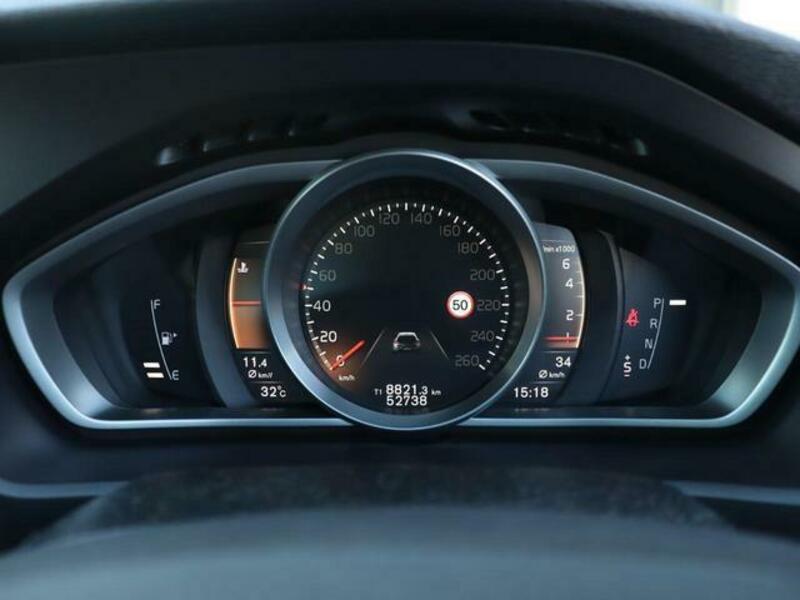 V40
