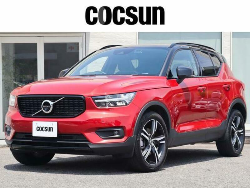 VOLVO XC40