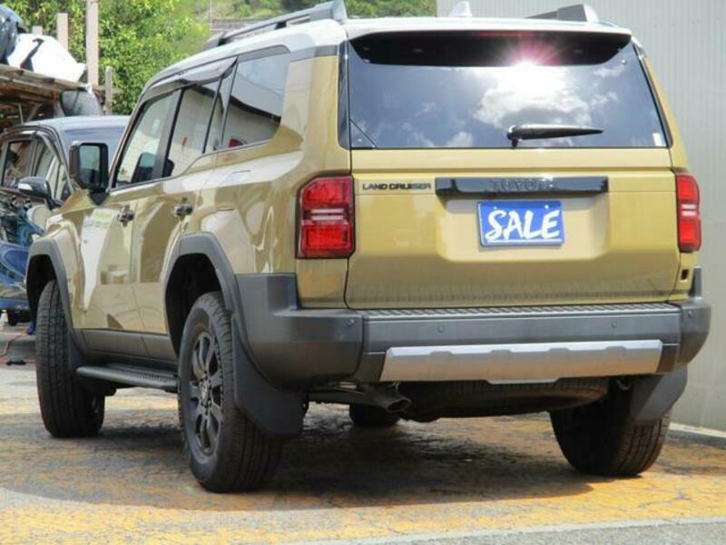 LAND CRUISER 250