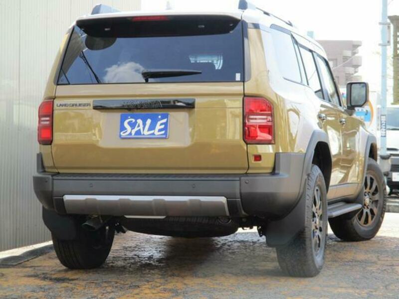 LAND CRUISER 250