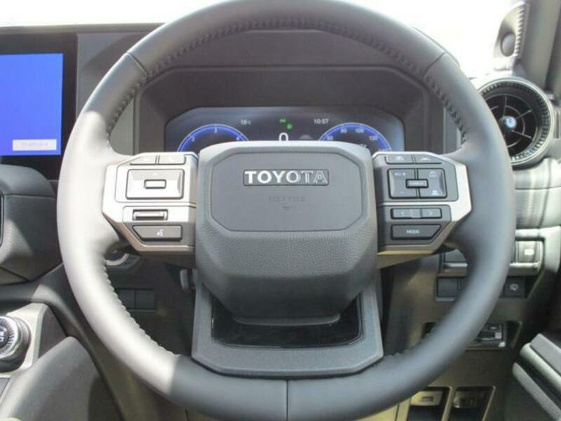 LAND CRUISER 250