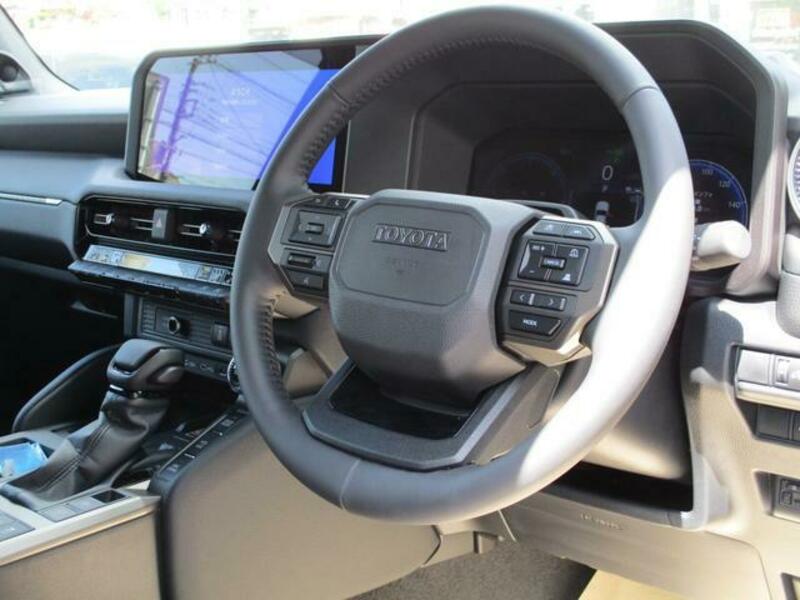 LAND CRUISER 250