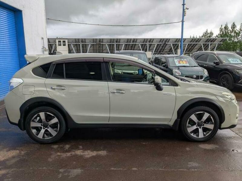 XV HYBRID