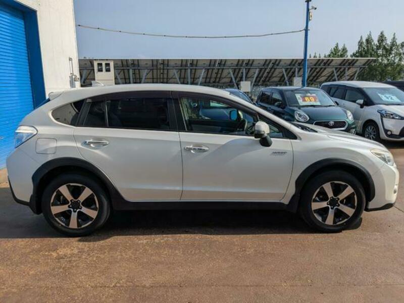 XV HYBRID