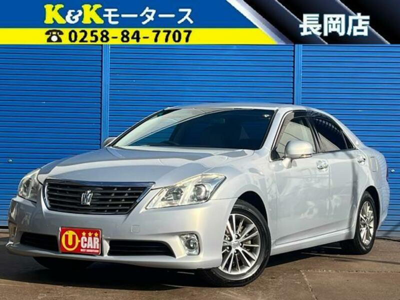 TOYOTA CROWN