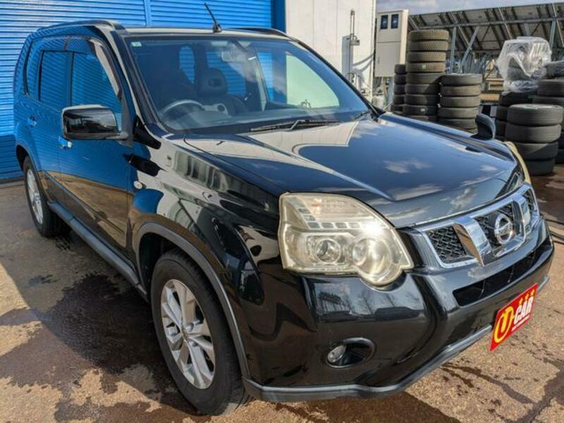 X-TRAIL