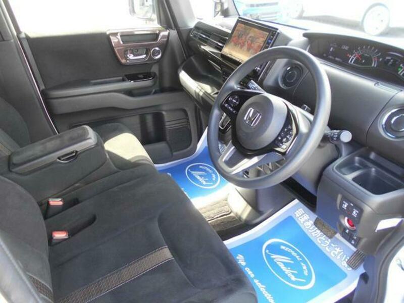 N BOX CUSTOM
