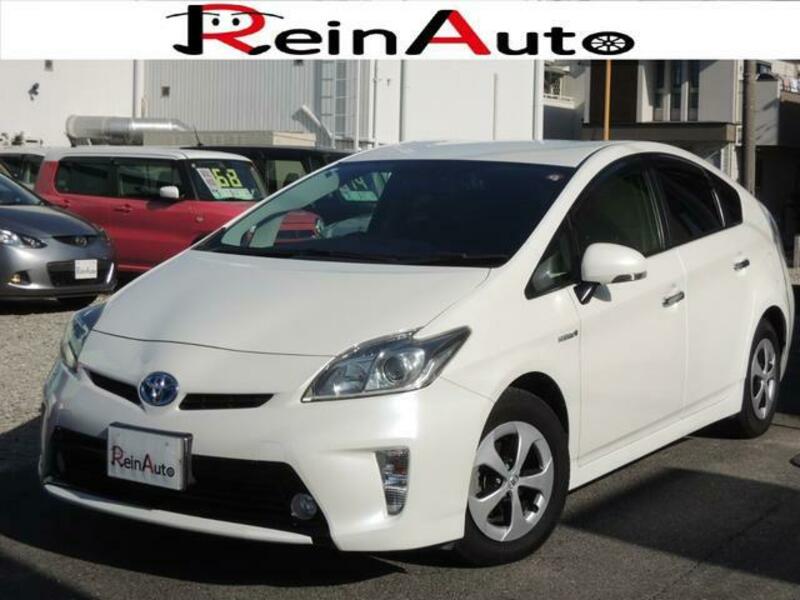 TOYOTA PRIUS