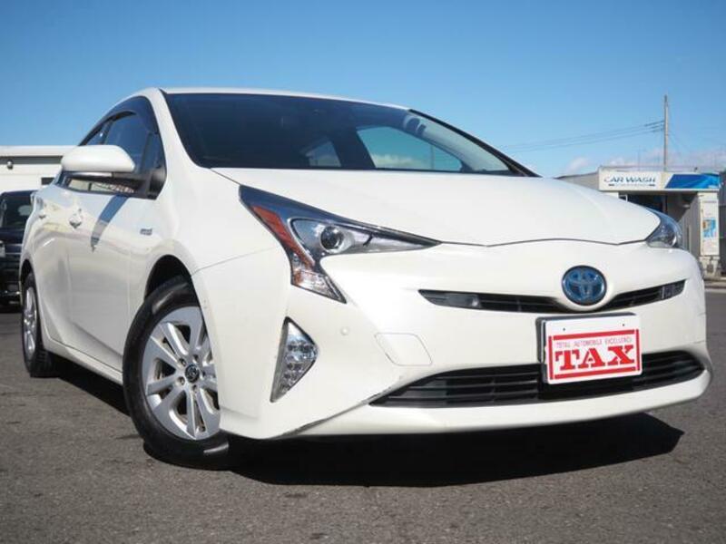 TOYOTA PRIUS