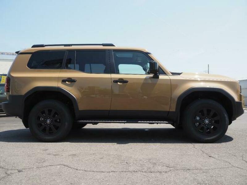 LAND CRUISER 250