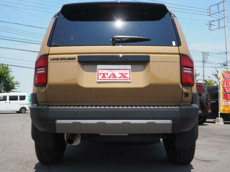 LAND CRUISER 250