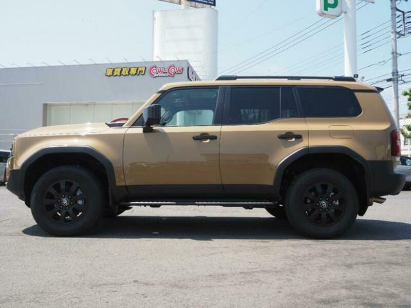 LAND CRUISER 250