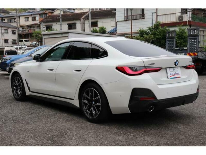 4 SERIES