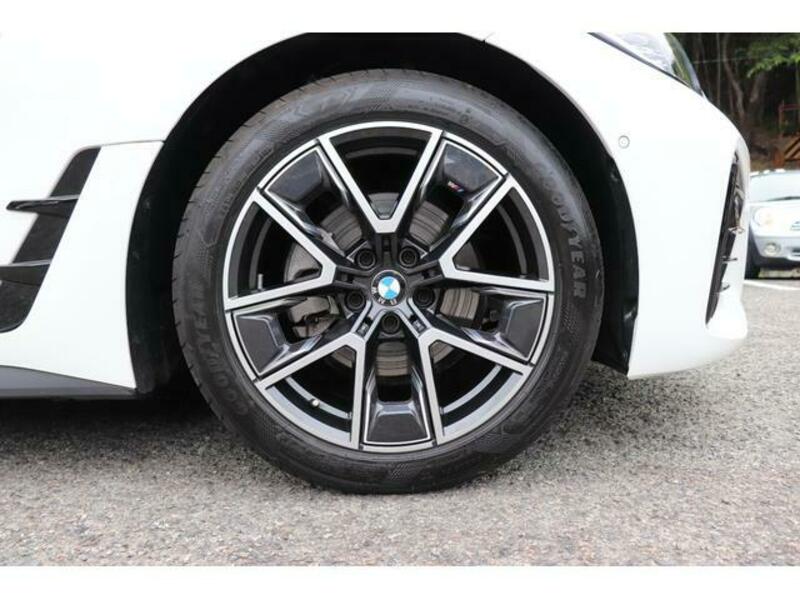 4 SERIES