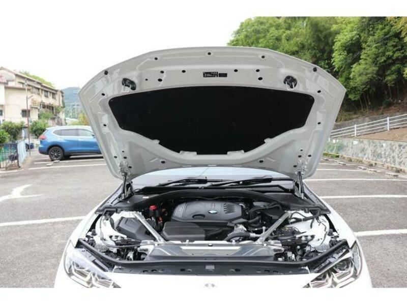 4 SERIES