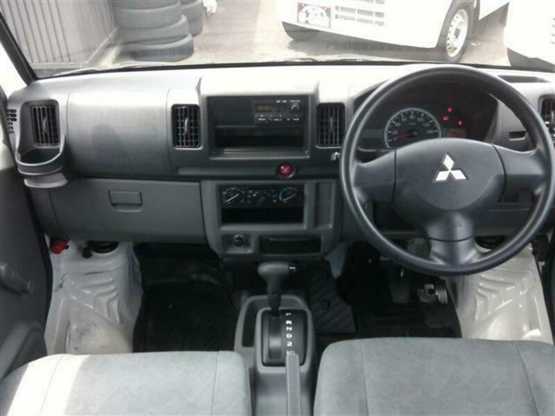 MINICAB VAN