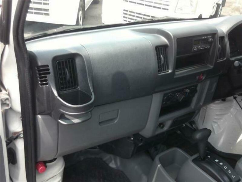 MINICAB VAN