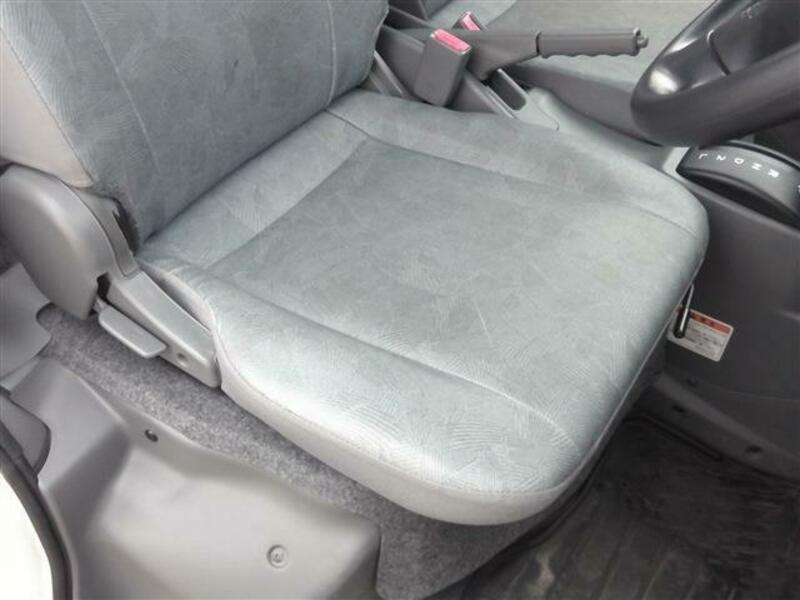 MINICAB VAN