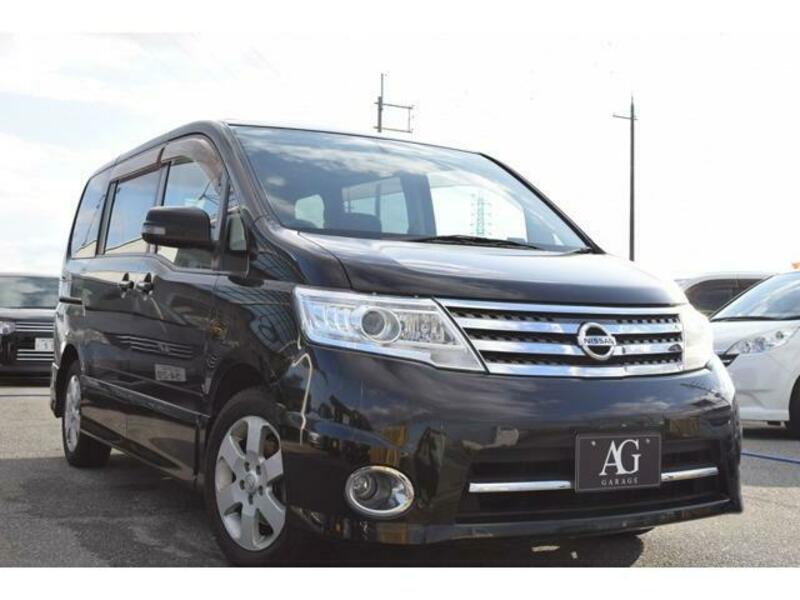 NISSAN SERENA