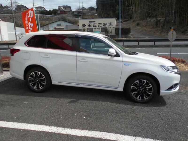 OUTLANDER PHEV