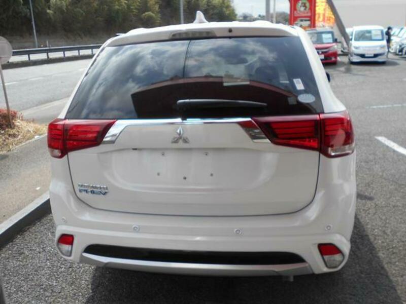 OUTLANDER PHEV